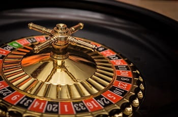 Das Roulette-Rad eines Casinos.